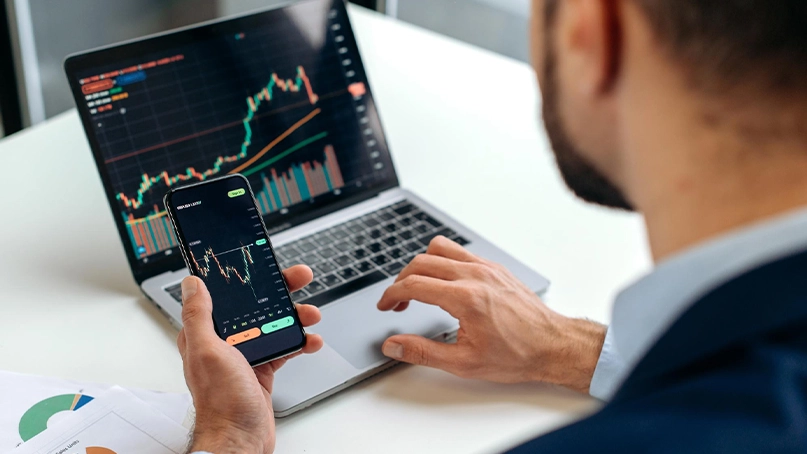 LeaxvoramAI Trading Plattform